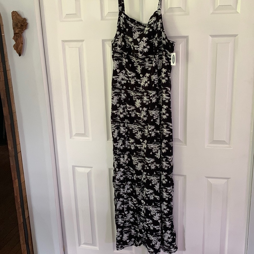 Black sundress with white palm trees